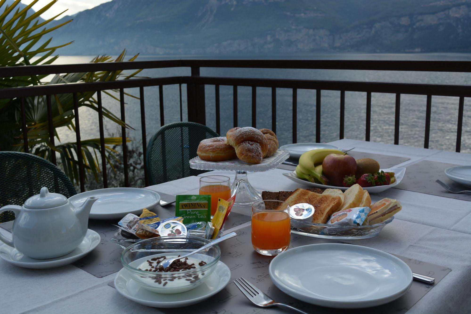 Residence San Vito Brenzone sul Garda Exterior foto